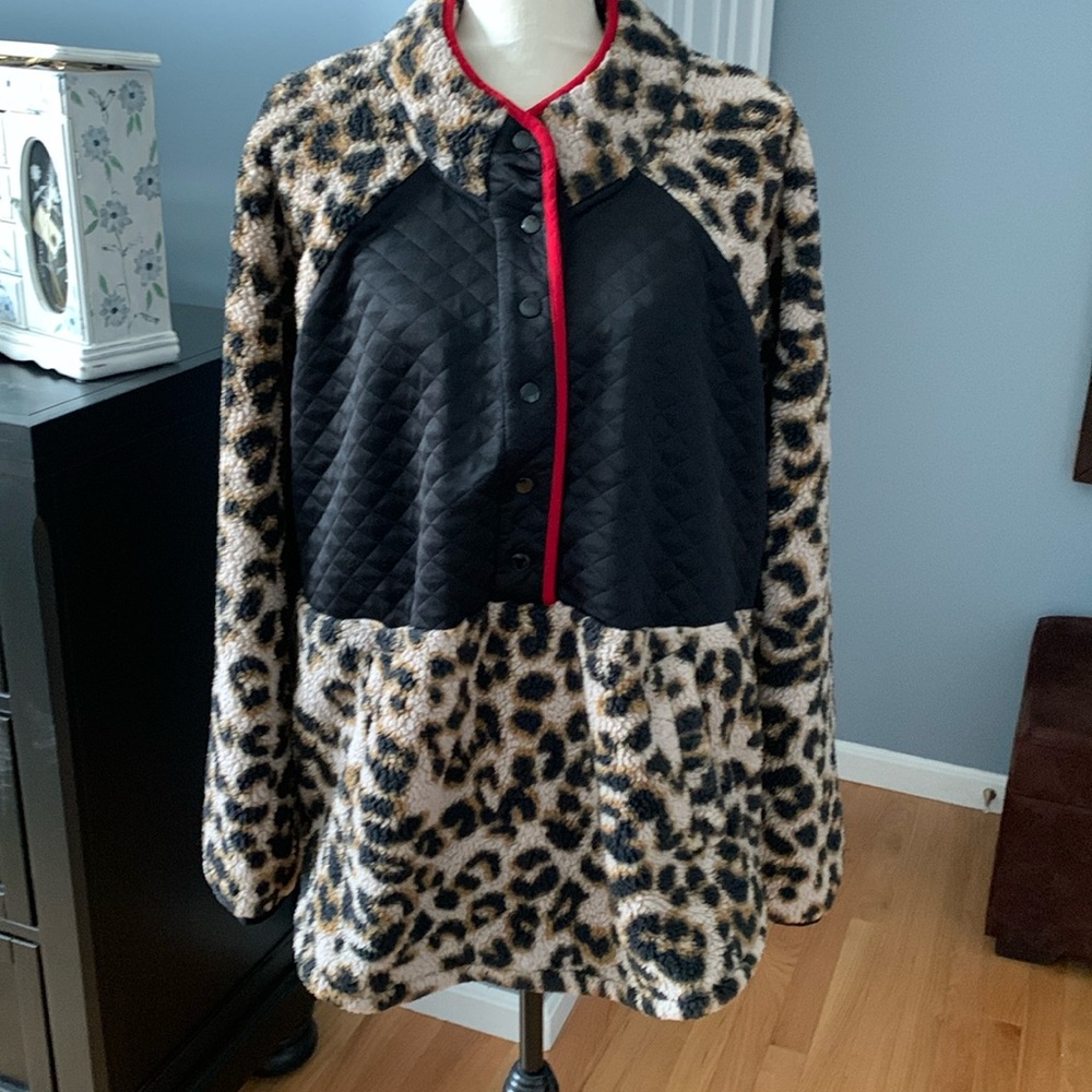 ❄️MAURICES LEOPARD PULLOVER❄️